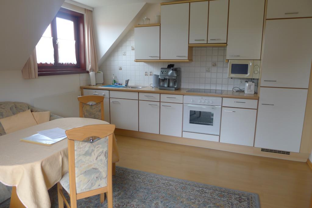 Ferienwohnung Kusternik Velden am Woerthersee Bilik gambar