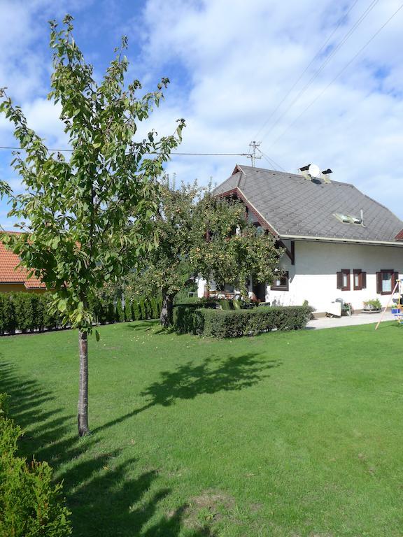 Ferienwohnung Kusternik Velden am Woerthersee Luaran gambar
