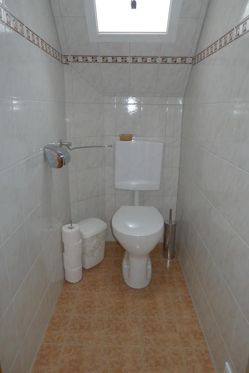 Ferienwohnung Kusternik Velden am Woerthersee Bilik gambar